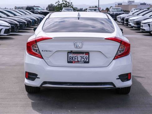 Used 2019 Honda Civic EX image 5