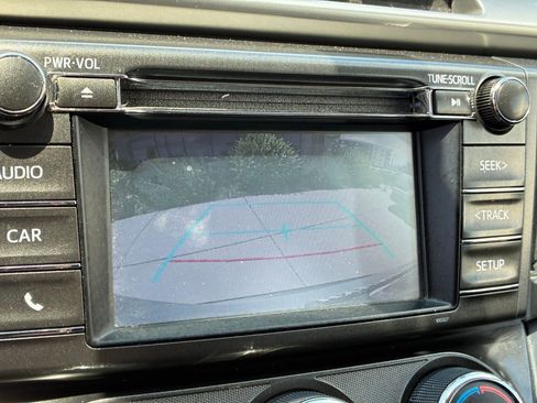 Used 2015 Toyota RAV4 LE FWD image 22