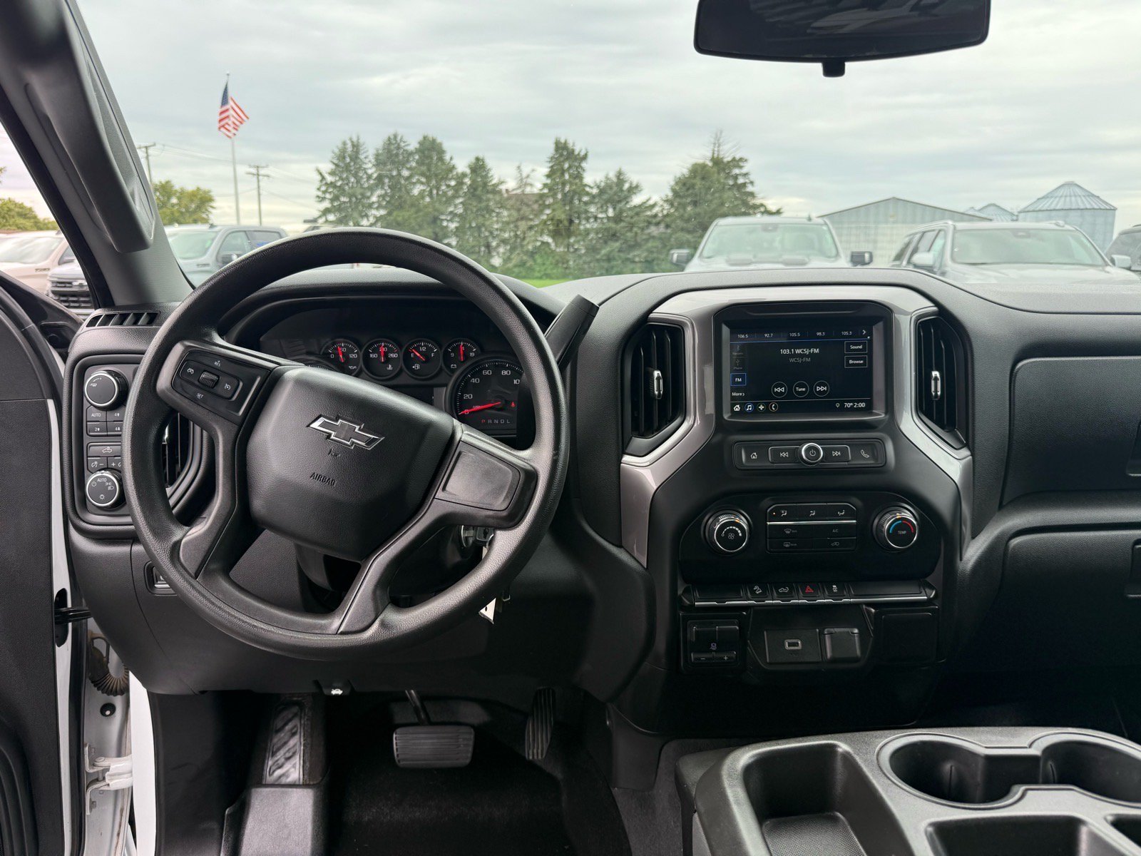 Used 2019 Chevrolet Silverado 1500 Custom Trail Boss w/ Custom Convenience Package AWD/4WD image 15