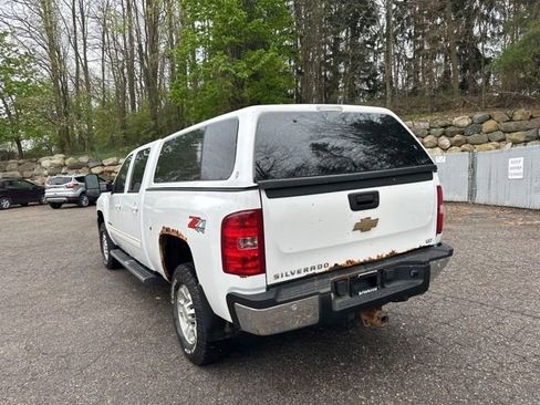 Used 2009 Chevrolet Silverado 2500 LTZ w/ Safety Package AWD/4WD image 3