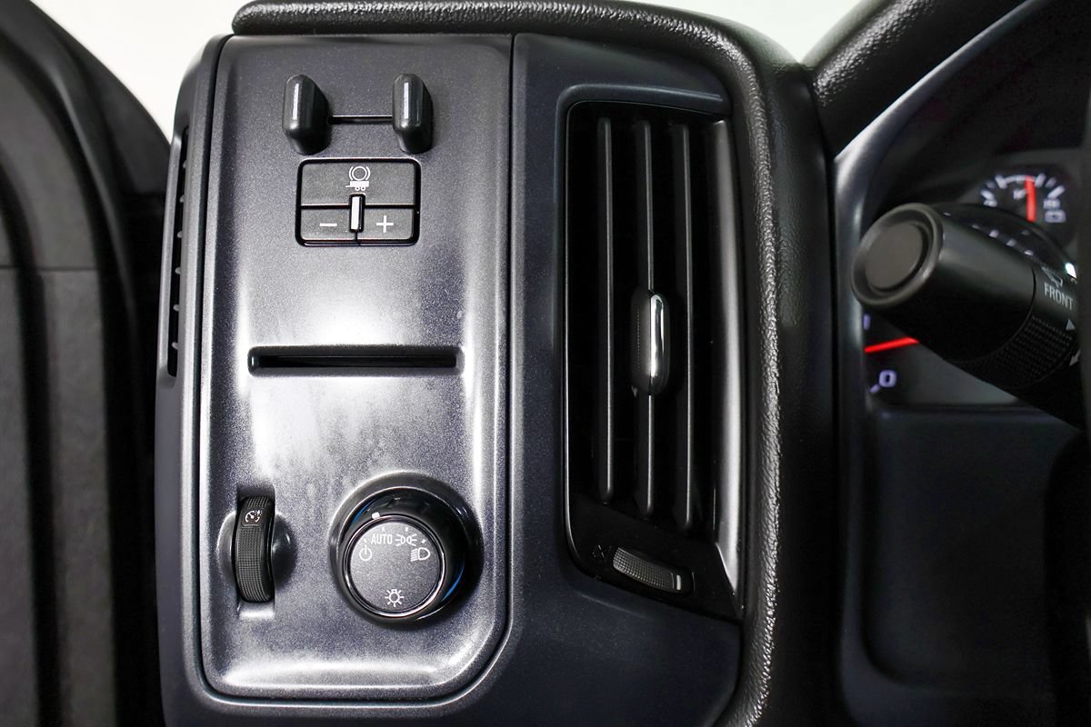 Used 2018 Chevrolet Silverado 2500 W/T w/ WT Fleet Convenience Package RWD image 33
