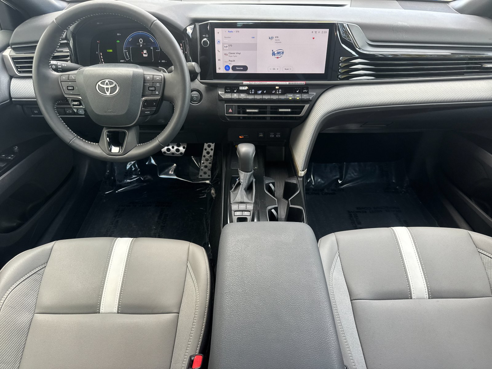 Used 2026 Toyota Camry SE w/ Multimedia Upgrade Package FWD image 13