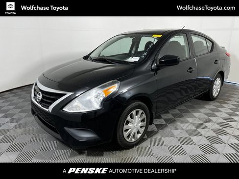Used 2016 Nissan Versa S Plus FWD image 1