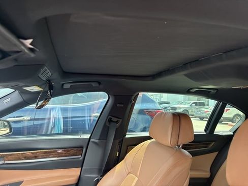 Used 2013 BMW 750Li RWD image 10