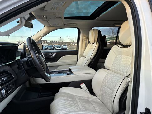 Used 2018 Lincoln Navigator Black Label w/ Cargo Package image 21