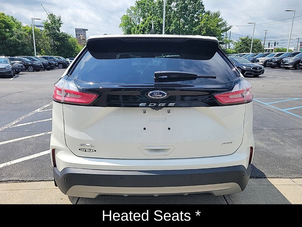 Used 2022 Ford Edge SEL w/ Convenience Package AWD/4WD image 4