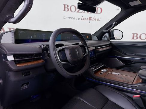 New 2025 Lincoln Navigator Black Label AWD/4WD image 9