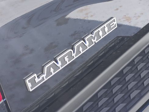 New 2026 RAM 2500 Laramie w/ Sport Appearance Package AWD/4WD image 8