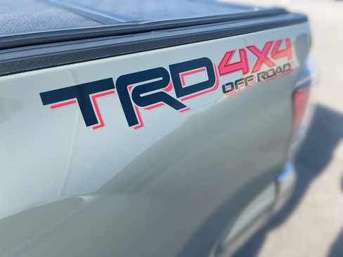 Used 2023 Toyota Tacoma TRD Off-Road AWD/4WD image 12