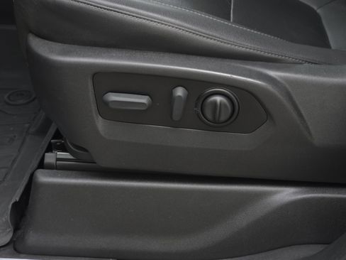 Used 2022 GMC Sierra 1500 SLT w/ SLT Premium Package image 11