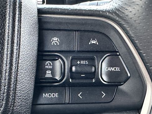 Used 2025 Toyota 4Runner SR5 image 43