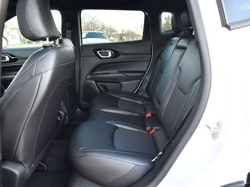 New 2026 Jeep Compass Latitude AWD/4WD image 8