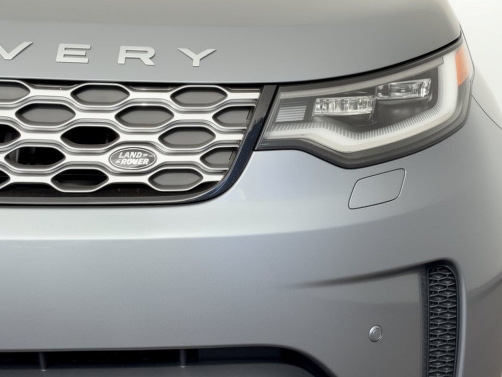 New 2026 Land Rover Discovery S AWD/4WD image 12