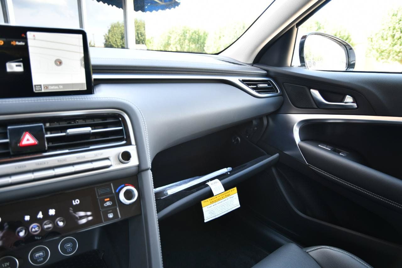 Used 2026 Genesis G70 2.5T RWD image 24