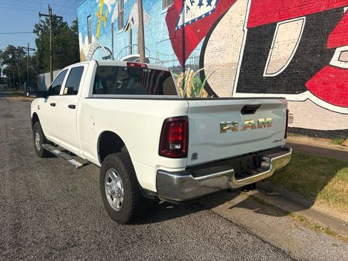 Used 2025 RAM 2500 Tradesman w/ Chrome Appearance Group AWD/4WD image 4