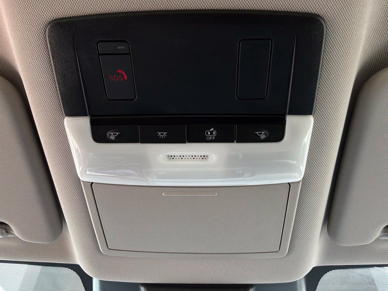 Used 2025 Nissan Rogue SV FWD image 17