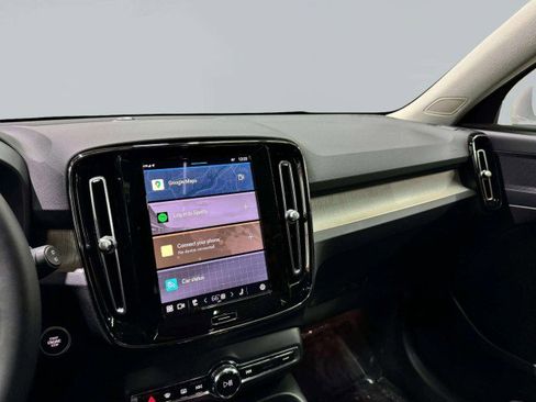 Used 2023 Volvo XC40 B5 Plus w/ Driver Assist Package image 36