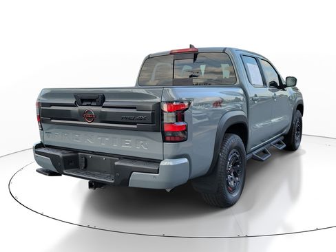 Certified 2025 Nissan Frontier PRO-4X w/ Tow Package AWD/4WD image 7