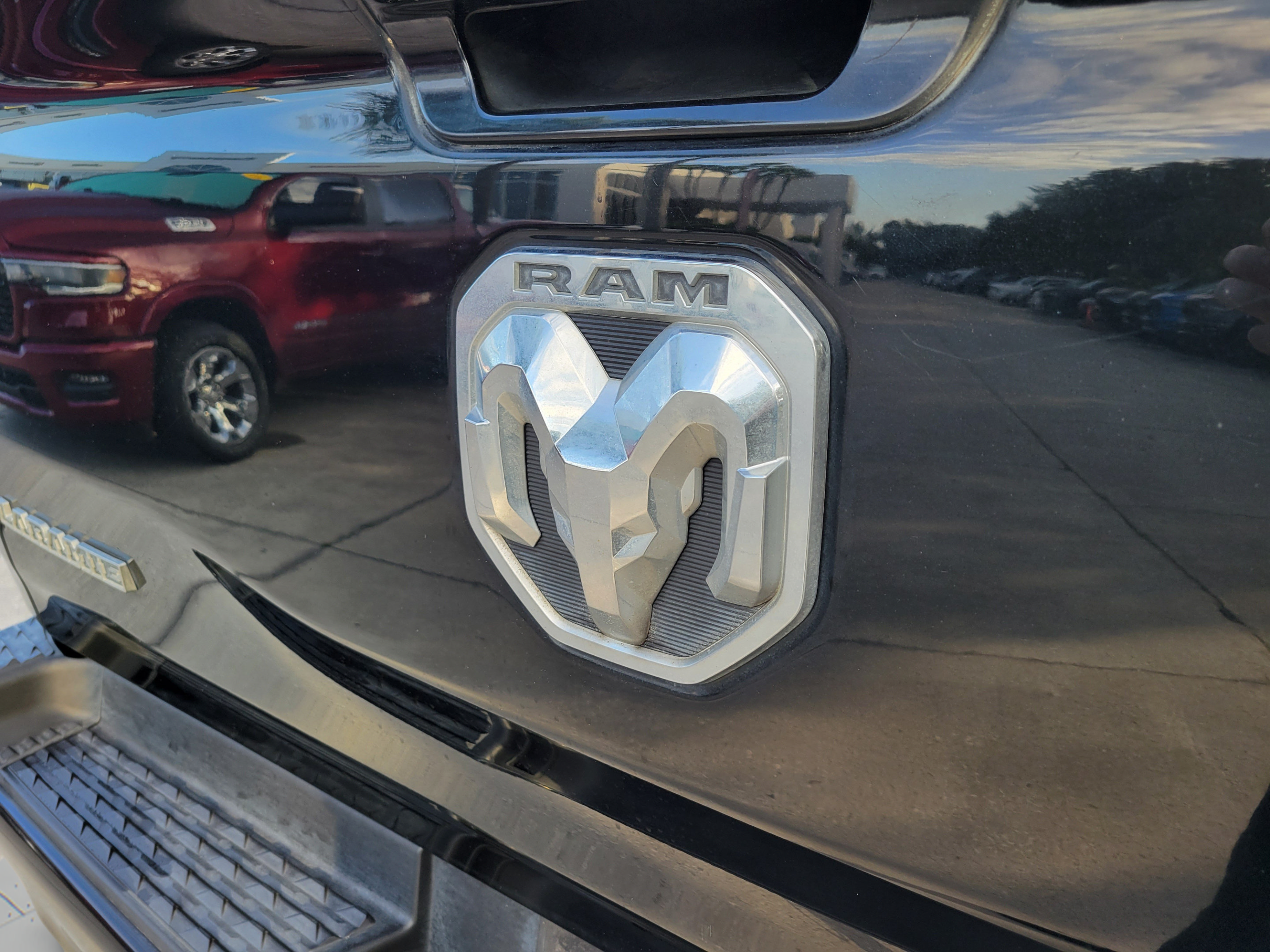 Used 2021 RAM 1500 Laramie w/ Sport Appearance Package AWD/4WD image 32