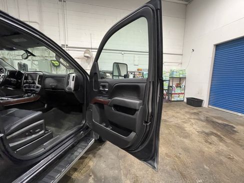 Used 2016 GMC Sierra 2500 SLT w/ Snow Plow Prep Package image 31