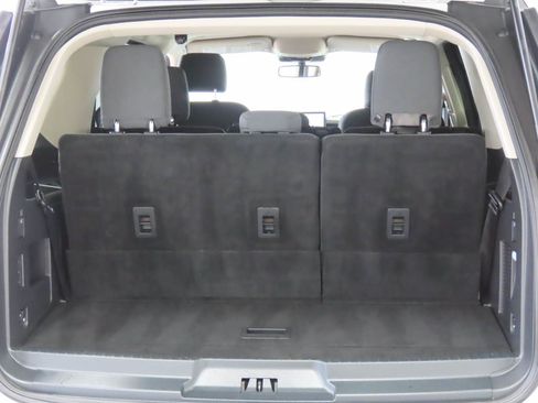 Used 2024 Ford Expedition XLT RWD image 16