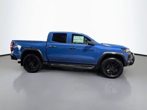 New 2025 Chevrolet Colorado Trail Boss w/ Off-Road Front Bumper Package AWD/4WD image 6