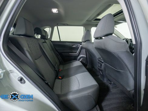 Used 2022 Toyota RAV4 XLE w/ Convenience Package AWD/4WD image 35