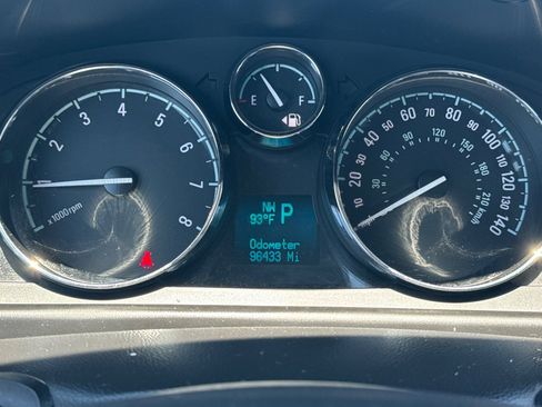 Used 2015 Chevrolet Captiva Sport LT w/ Convenience Package image 24