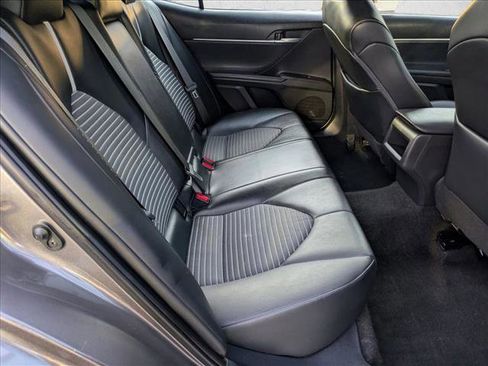 Used 2023 Toyota Camry SE image 18
