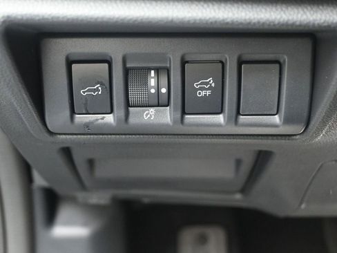 Used 2025 Subaru Outback Limited image 24