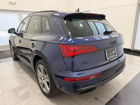 Certified 2025 Audi Q5 2.0T Premium w/ Convenience Plus Package AWD/4WD image 4