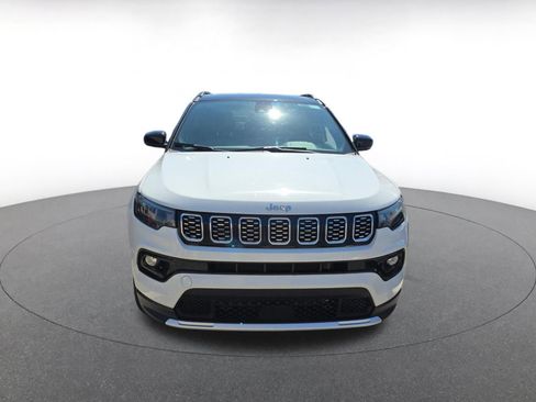 Used 2025 Jeep Compass Limited image 2