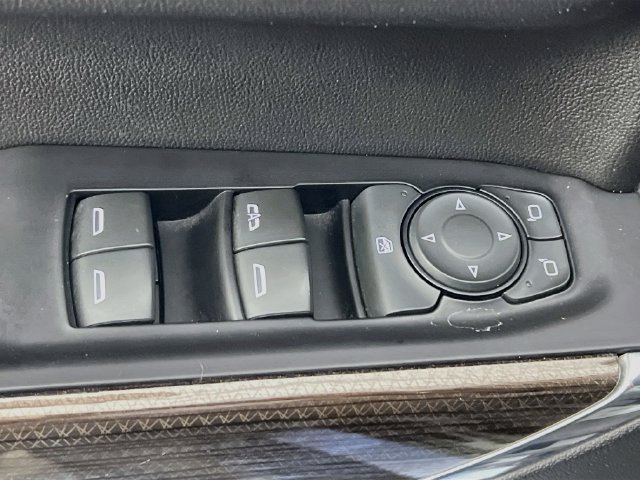 Used 2020 Chevrolet Silverado 1500 RST w/ All-Star Edition RWD image 12