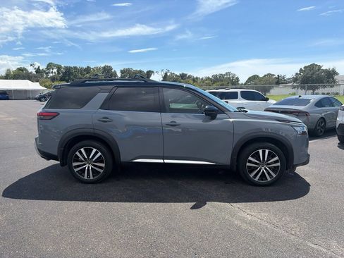 Used 2024 Nissan Pathfinder Platinum w/ Cargo Package FWD image 8