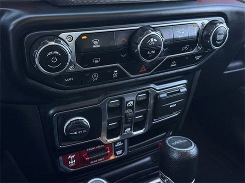 Used 2022 Jeep Gladiator Rubicon w/ Trailer Tow Package image 20