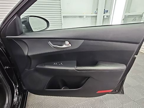 Used 2019 Kia Forte LXS image 35