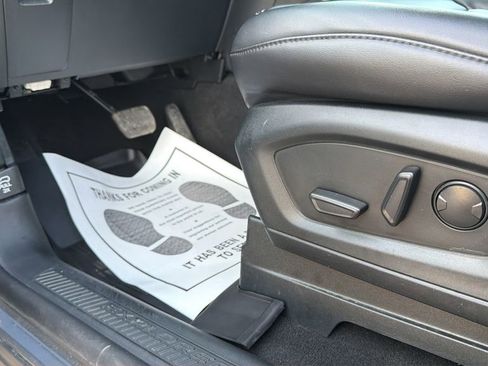 Used 2023 Ford Explorer XLT w/ Equipment Group 202A image 27