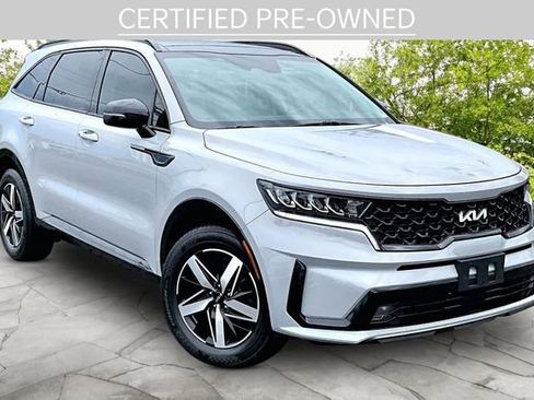 Used 2022 Kia Sorento EX w/ Panoramic Sunroof Package image 10