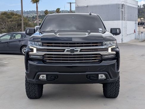 Used 2022 Chevrolet Silverado 1500 High Country w/ Technology Package AWD/4WD image 2