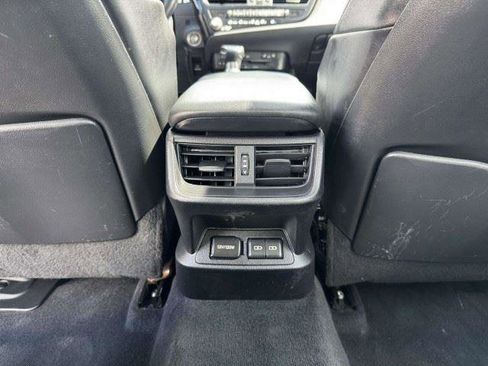 Used 2022 Lexus ES 250 w/ Premium Package AWD/4WD image 47