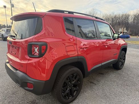 Used 2023 Jeep Renegade Altitude w/ Convenience Group I image 14
