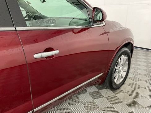 Used 2017 Buick Enclave Leather FWD image 9