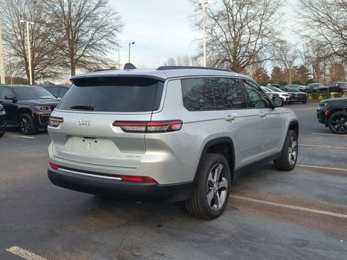 New 2026 Jeep Grand Cherokee L Limited w/ Luxury Tech Group II AWD/4WD image 5