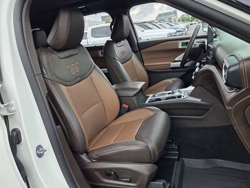 Certified 2023 Ford Explorer King Ranch w/ Technology Package AWD/4WD image 22