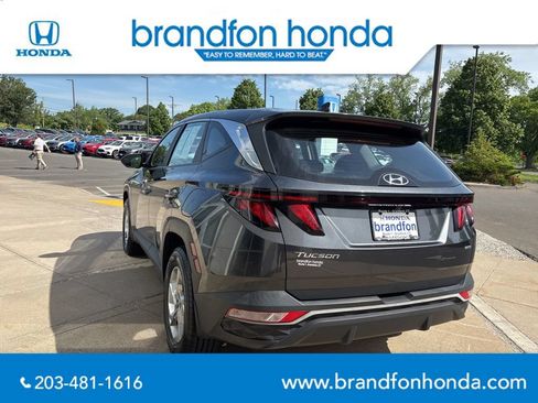 Used 2023 Hyundai Tucson SE AWD/4WD image 4