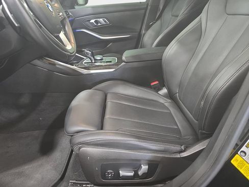 Used 2022 BMW 330i Sedan w/ Driving Assistance Package RWD image 23