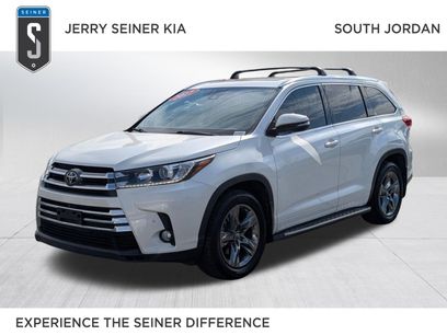 Used 2017 Toyota Highlander Limited Platinum