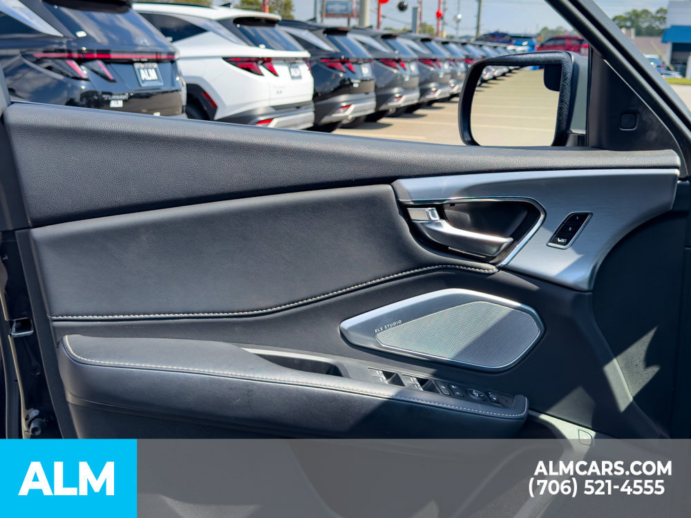 Used 2023 Acura RDX w/ Technology Package FWD image 10