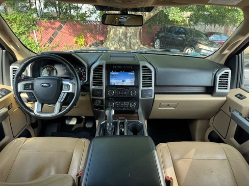 Used 2016 Ford F150 Lariat AWD/4WD image 10