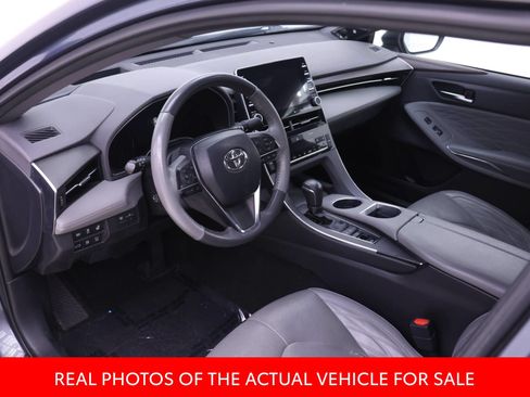 Certified 2019 Toyota Avalon Limited w/ Advanced Safety Package FWD image 3